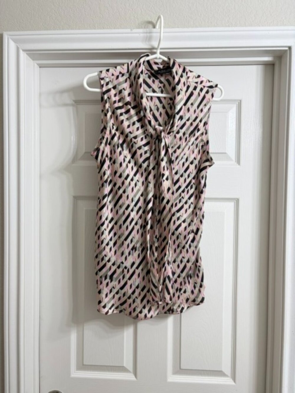 Black Label by Evan Picone Women's Multi-Color Sleeveless Blouse, Size Large